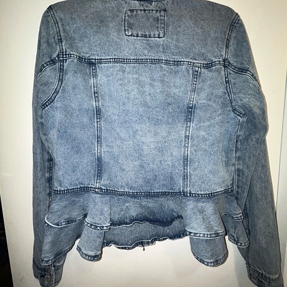 Very Trendy Ashley Vintage Charm Denim Jacket W/2 Layers of Ruffles at Hem, Sz L - Picture 5 of 7